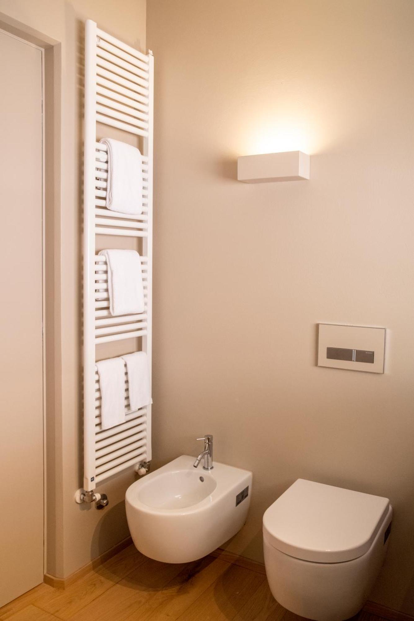 Time To Be - Luxury Apartments Centro Storico Peschiera del Garda Exterior photo